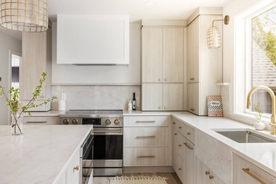 Set on a quiet stretch of White Oak Lane, this beautifully - photo 21