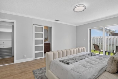 Welcome to a home where contemporary design meets effortless - photo 23