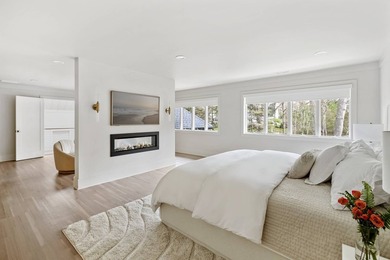 Set on a quiet stretch of White Oak Lane, this beautifully - photo 31
