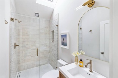 Set on a quiet stretch of White Oak Lane, this beautifully - photo 36