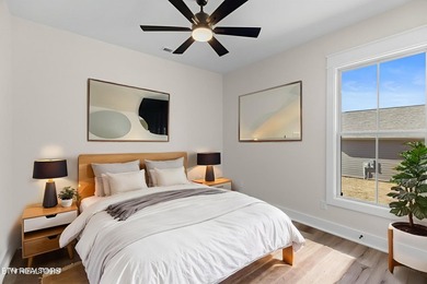 Elegant 3 Bedroom, 2 Bathroom Home with High end finishes and - photo 40