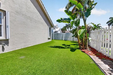 Welcome to a home where contemporary design meets effortless - photo 40