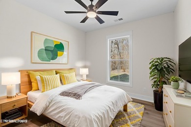 Elegant 3 Bedroom, 2 Bathroom Home with High end finishes and - photo 45