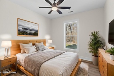 Elegant 3 Bedroom, 2 Bathroom Home with High end finishes and - photo 46