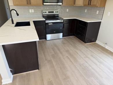 Additional listing photo 4