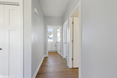 Welcome to Your Dream Home! Discover effortless luxury in this - photo 16