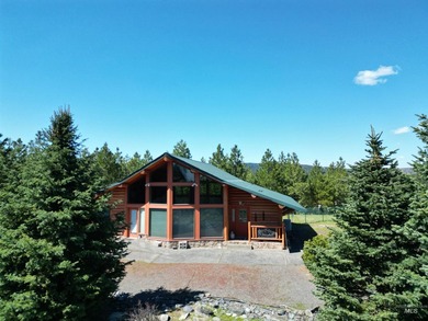 A Private Paradise on 80 Acres Just 18 miles from the heart of - photo 5
