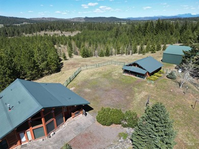 A Private Paradise on 80 Acres Just 18 miles from the heart of - photo 9