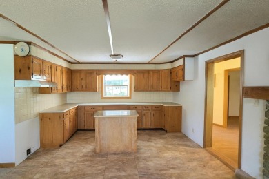 Welcome to Peacepipe Drive, where beautiful homes and - photo 9