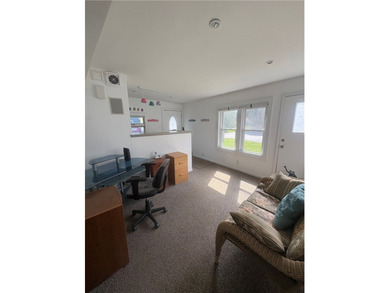 LAKE ONTARIO VIEW PROPERTY - DREAM LOCATION - Beautiful cozy 2 - photo 10