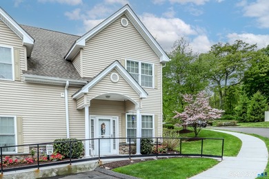 Thoughtfully designed with quality craftsmanship and a flexible - photo 1