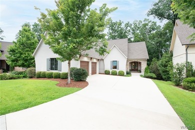 This stunning custom-built home features 5 bedrooms, 4.5 baths - photo 2