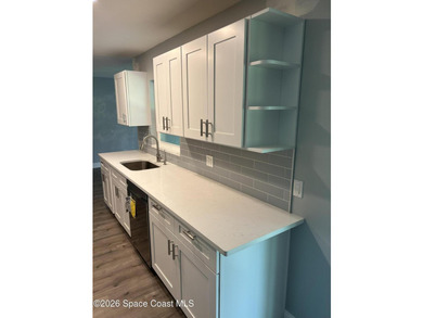 Newly renovated home. Freshly painted whole interior and - photo 8