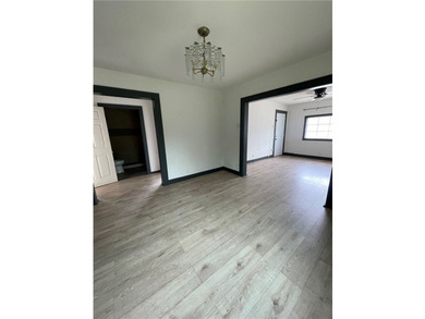 Make this warm, cozy, two bedroom, one-bath, with a study/den - photo 8
