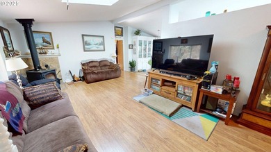 Bright and sunny ocean and forest view home on over 2 acres of - photo 10