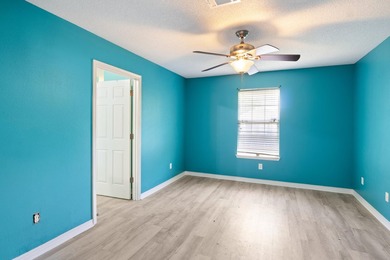 Updated pool home located in a quiet cul-de-sac in Gulf Breeze - photo 17