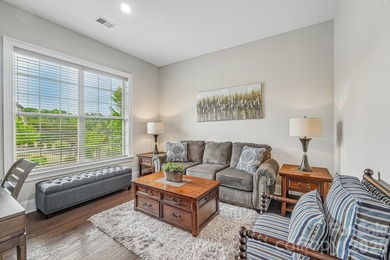 Price Reduced! Discover the perfect blend of comfort, elegance - photo 8