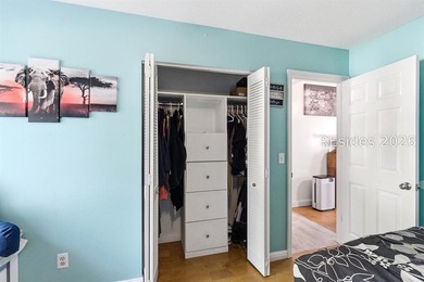 NO HOA! Spacious and inviting 4-bedroom, 2-bath brick home - photo 28