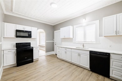 Spacious duplex offering a great opportunity for both - photo 8