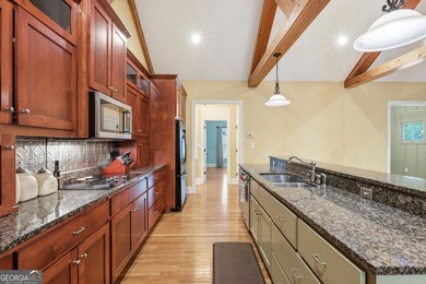 Exceptional craftsman-style Lake Hartwell home offering deep - photo 17