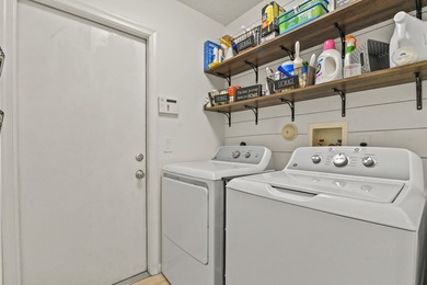 Welcome to North Palm Beach Heights in Jupiter, No HOA! This - photo 18