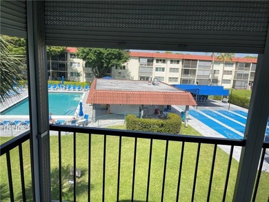 This a is a 2 bedroom convertible, The back bedroom is open for - photo 3
