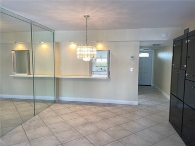 This a is a 2 bedroom convertible, The back bedroom is open for - photo 6