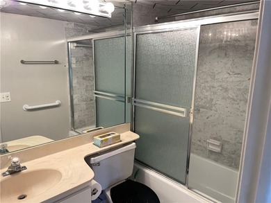 This a is a 2 bedroom convertible, The back bedroom is open for - photo 10