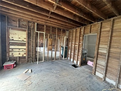 Some properties ask you to imagine the potential. This one hands - photo 5