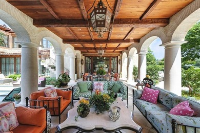 A superlative statement in design and execution, this - photo 17