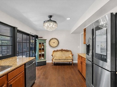 Spacious Imperial Point pool home offering 4+ bedrooms, flexible - photo 20