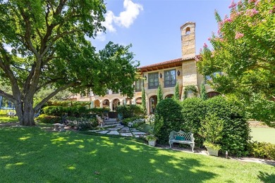 A superlative statement in design and execution, this - photo 22