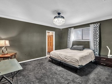 Spacious Imperial Point pool home offering 4+ bedrooms, flexible - photo 26
