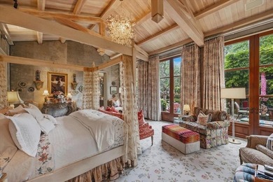 A superlative statement in design and execution, this - photo 32
