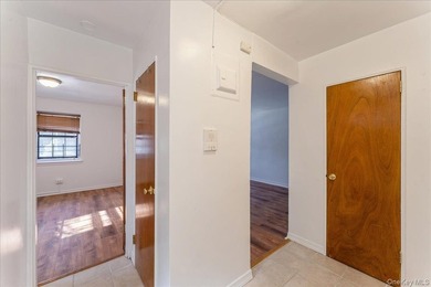 PRICE IMPROVEMENT. Cozy apartment 1 Bedroom apartment in the - photo 4