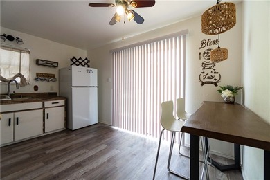 Motivated Seller! Charming 3-bedroom Corpus Christi home with a - photo 11