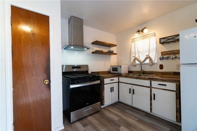 Motivated Seller! Charming 3-bedroom Corpus Christi home with a - photo 13