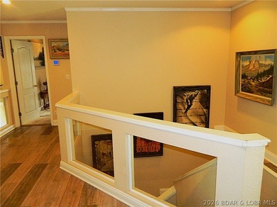 Welcome to your ultimate lake retreat! This stunning 3-bedroom - photo 15