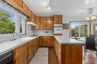 Welcome to this charming *Country Ranch Home* in the - photo 16