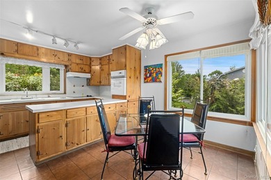 Welcome to this charming *Country Ranch Home* in the - photo 17