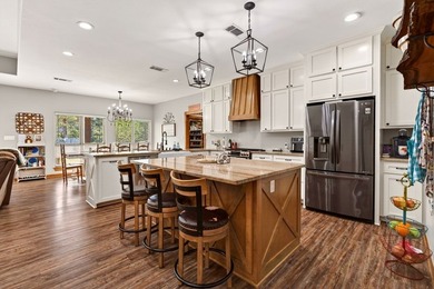 Welcome to your private retreat on beautiful sprawling acreage - photo 17