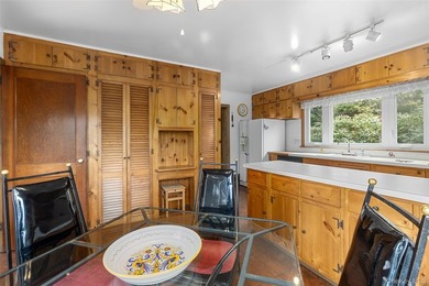 Welcome to this charming *Country Ranch Home* in the - photo 19