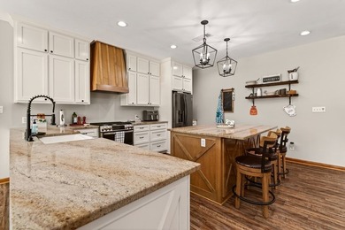 Welcome to your private retreat on beautiful sprawling acreage - photo 19
