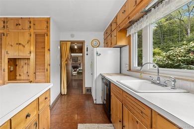 Welcome to this charming *Country Ranch Home* in the - photo 22