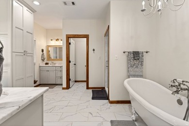 Welcome to your private retreat on beautiful sprawling acreage - photo 30