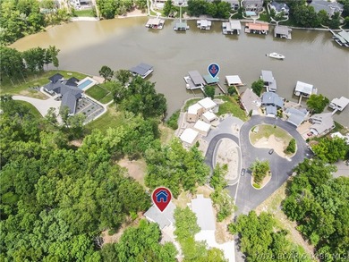 Welcome to your ultimate lake retreat! This stunning 3-bedroom - photo 37