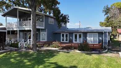 Lake LBJ Home For Sale in Kingsland Texas