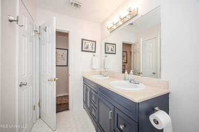 Discover the perfect blend of space, comfort, and location in - photo 44