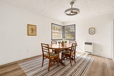 Absolutely stunning & completely updated ranch in Harper Creek - photo 11