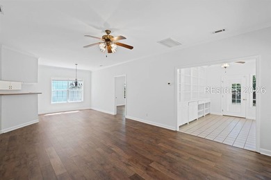 Welcome to 4 Mariners Court, your coastal retreat in the heart - photo 11